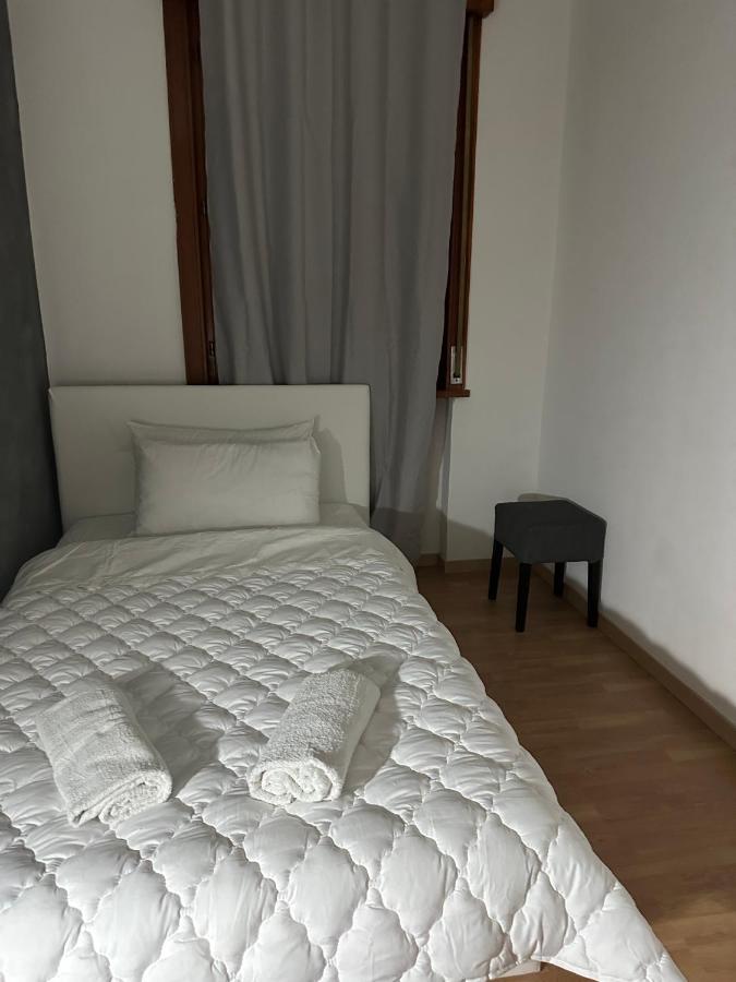 فندق ميسترفي  Leone D'Oro 2 - Milano Street المظهر الخارجي الصورة